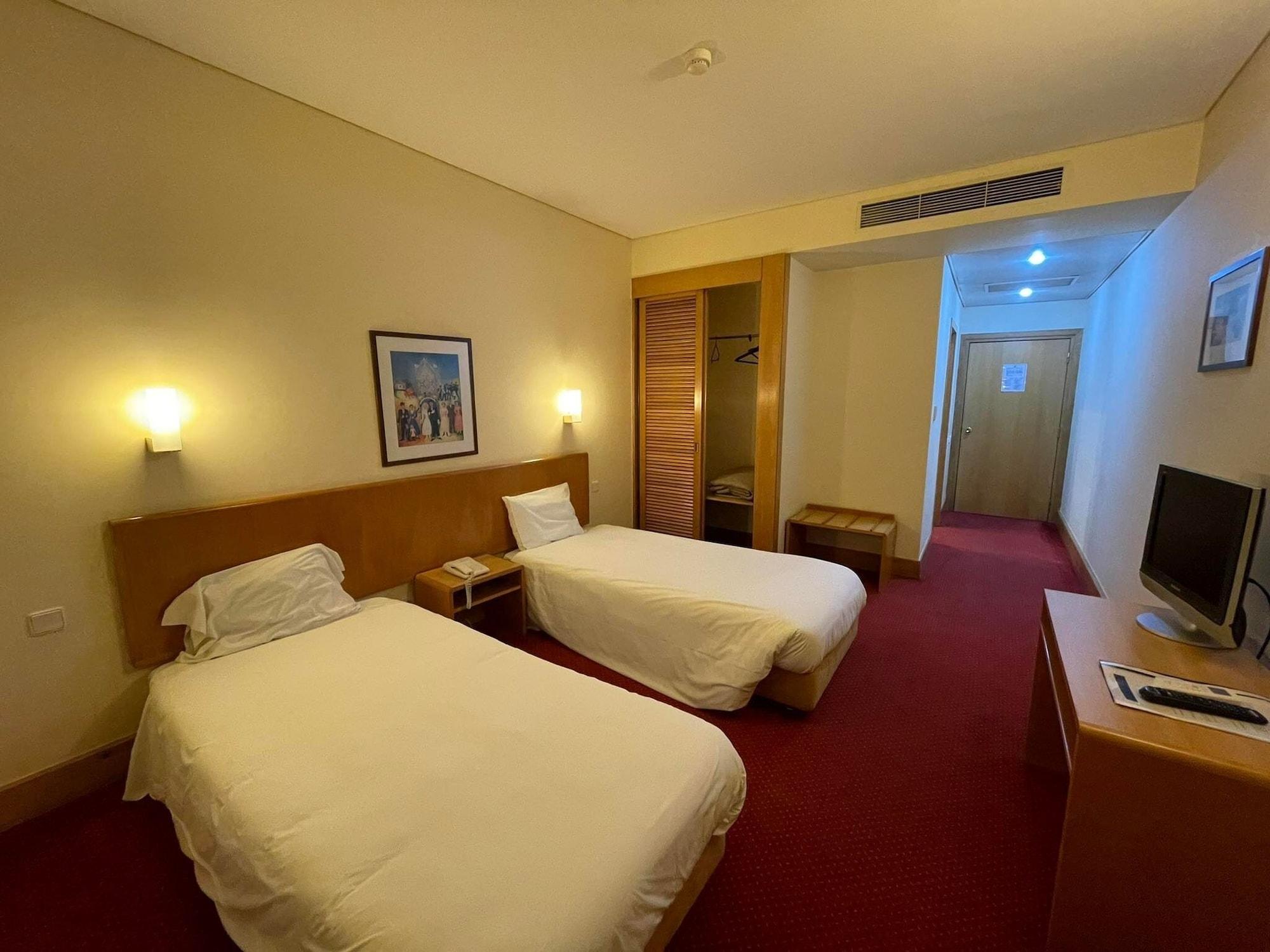 Hotel Flag Porto Maia 3*